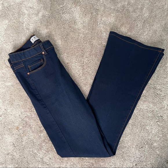 Dark Wash Denim Flare Jeans Stretch Pants size 6 medium - Picture 1 of 4